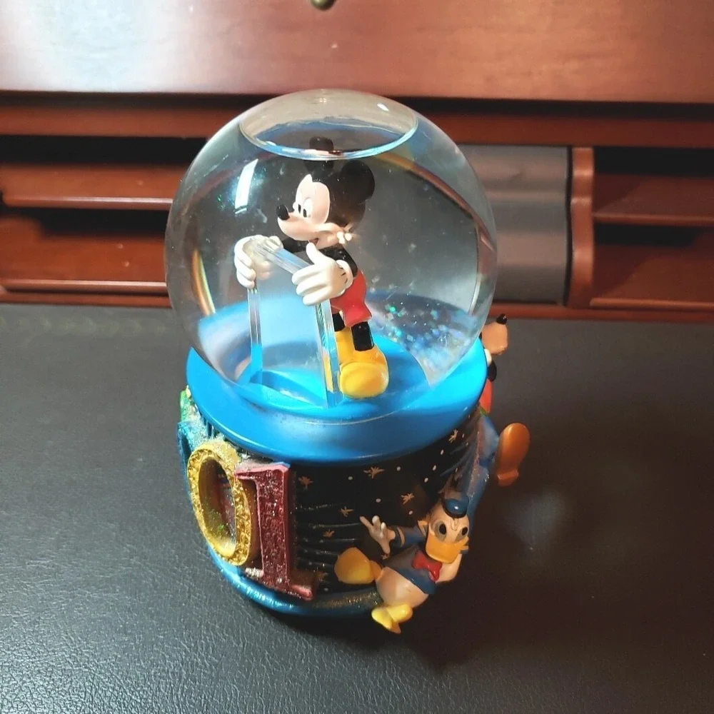 100th Anniversary Mickey Mouse 2001 Glitter Snow Globe Music Box Zip-A-De-DooDah